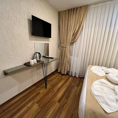 Taksim Nacre 360 3* Istanboel