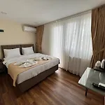 Taksim Nacre 360 Aparthotel 3*